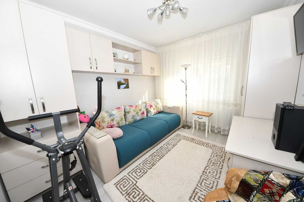 3 camere lux de vanzare