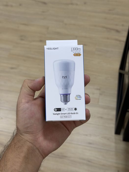 Умная лампочка yeelight d1