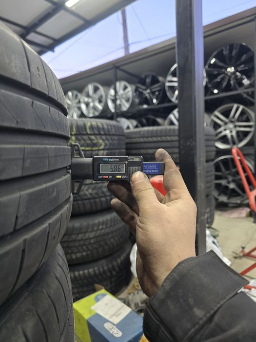 4 Броя 215/55/17 Hankook 2x5,8mm 2x4,8mm 25dot