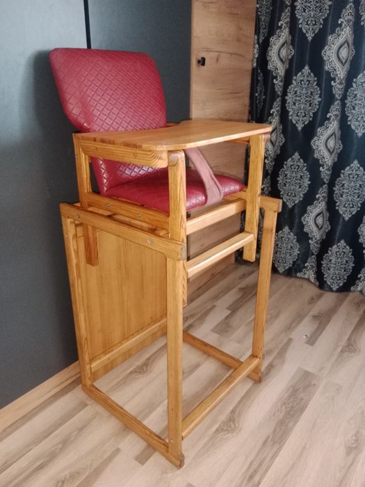 Продам детский столик