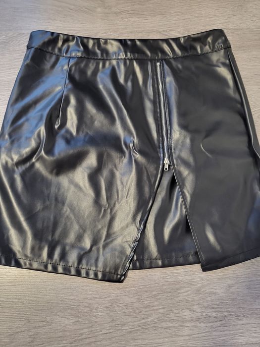 Дамска черна кожа пола Л размер