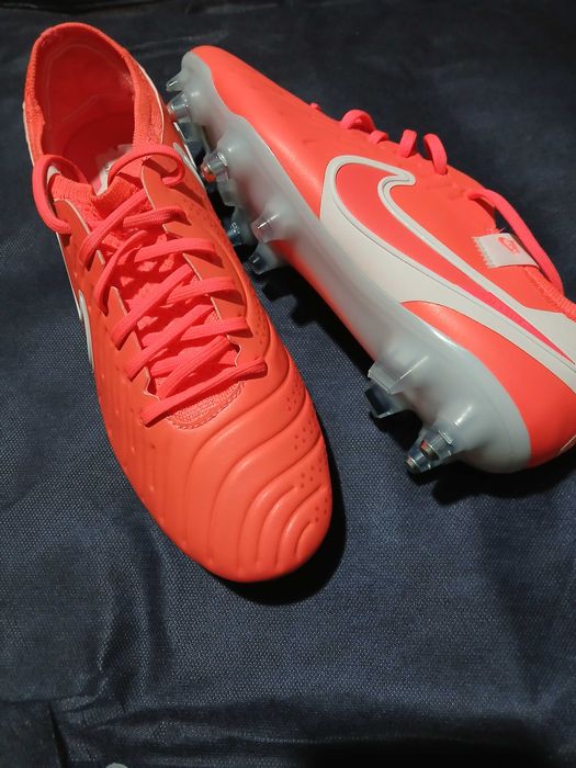 Маратонки  и бутонки НОВИ от Англия