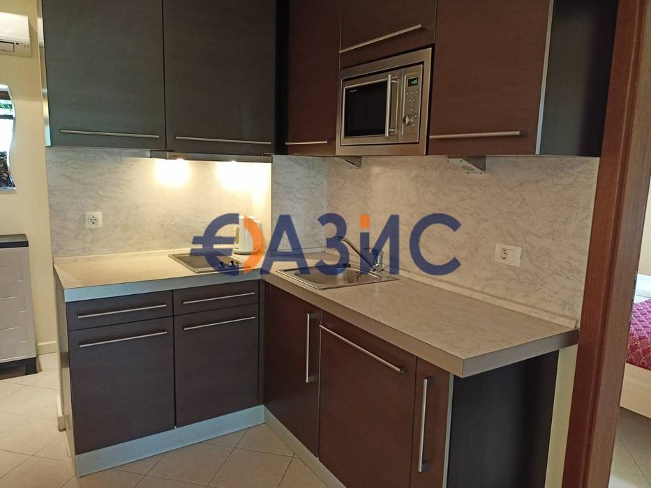 Продава се Тристаен апартамент в Созопол - 92 кв.м за 1500 €/кв.м - Снимка #1