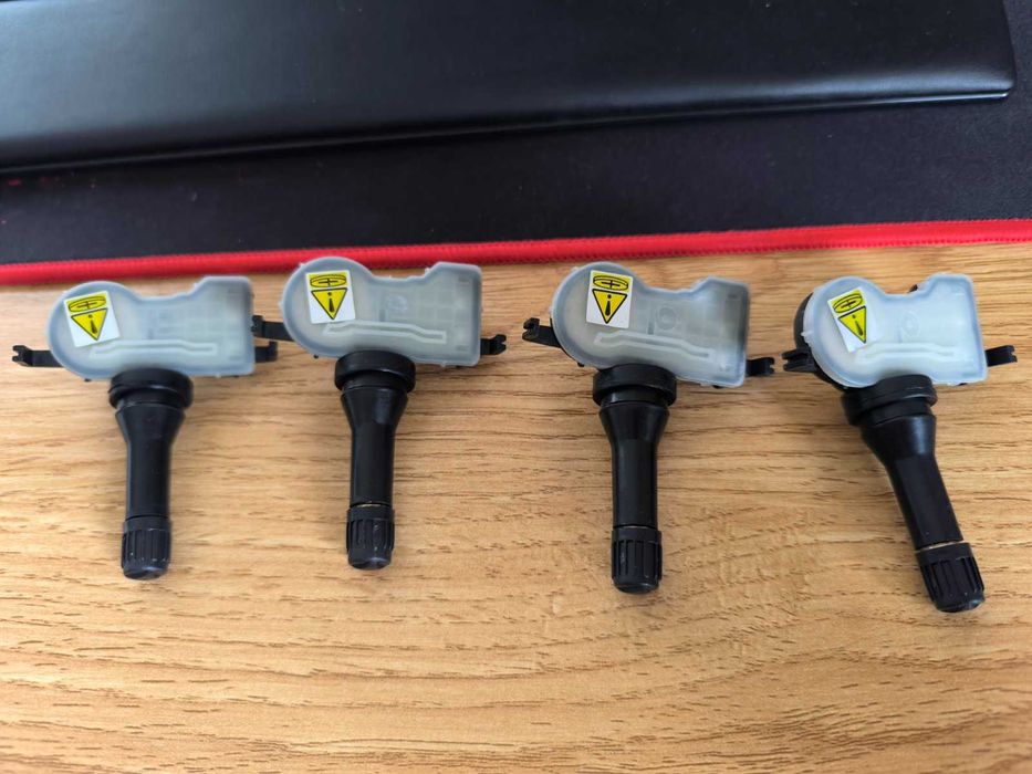 Датчик / сензор налягане в гумите.