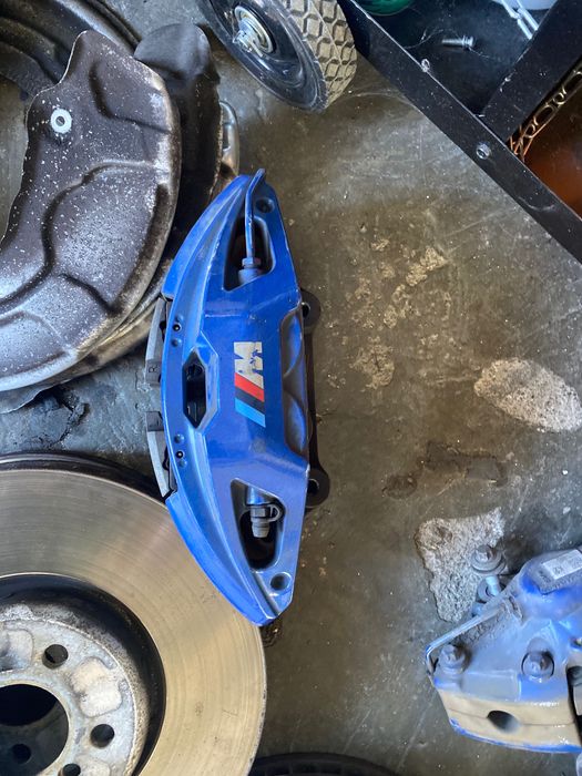 Bmw G30 М апарати и дискове