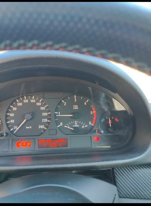 BMW 320 CD 2005.