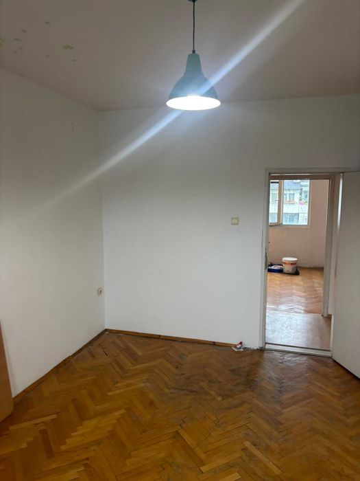 Продава се Двустаен апартамент в София, Център - 57 кв.м за 2369 €/кв.м - Снимка #4