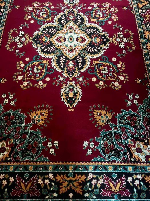 Персийски килим нов!