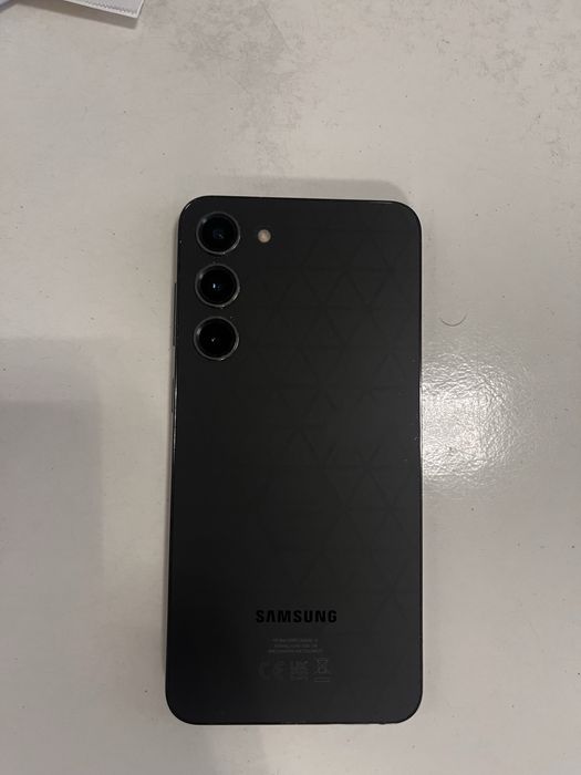 Samsung galaxy s 23 +