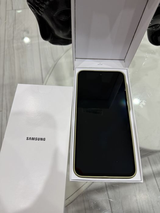 Чисто нов Samsung Galaxy A35 5G – с фактура и гаранция, неизползван!