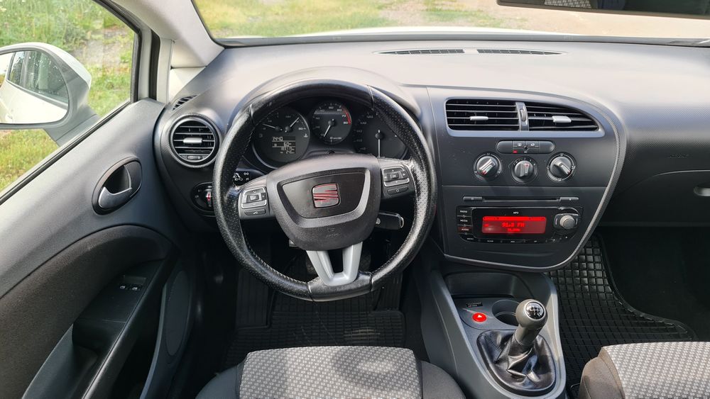SEAT Leon 2009 — imagine 5