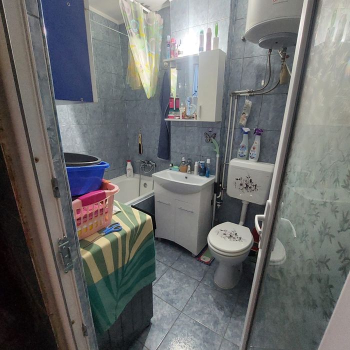 Garsoniera utilata si mobilata