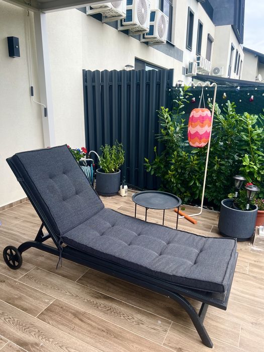Vand sezlong cu perna premium noi