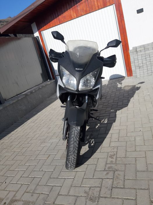 Vand motocicleta Suzuki dl1000 din 2004