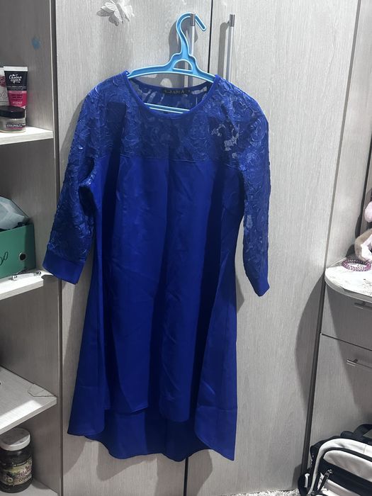 Продам платья  продам