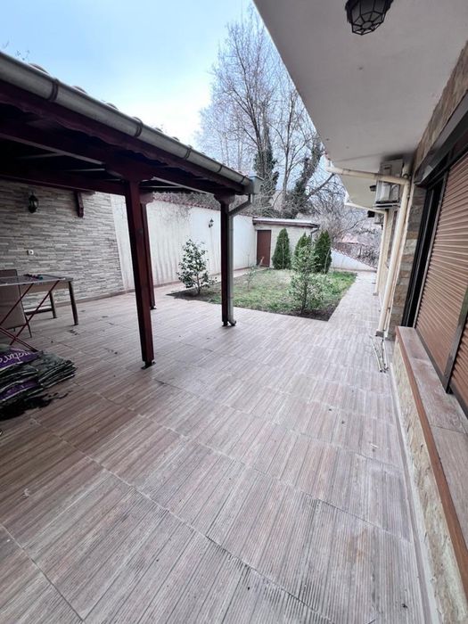 Продава се Тристаен апартамент в Сандански - 60 кв.м за 2417 €/кв.м - Снимка #1