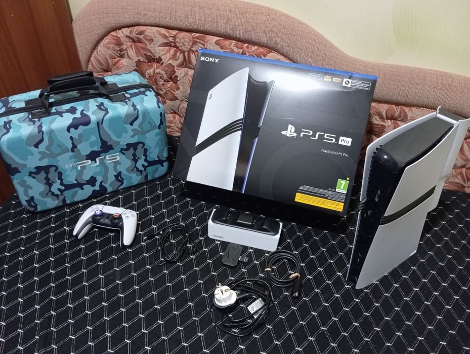 PS 5 PRO цена 600000