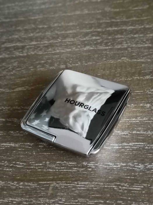 Iluminator Hourglass