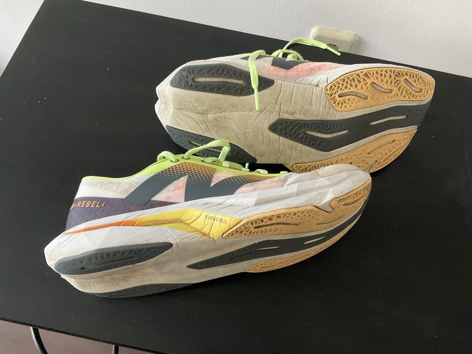 Маратонки New Balance Fantom Fit FuelCell Rebel