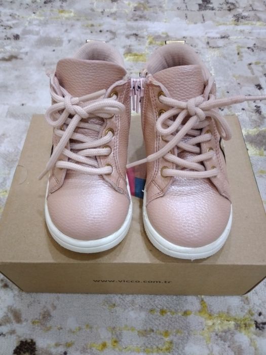 Детские ботинки на осень