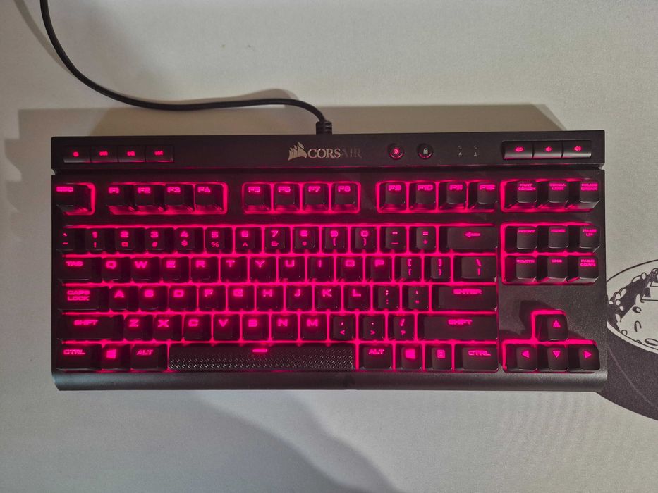 Tastatura Mecanica Corsair K63 TKL Switchuri Cherry Red