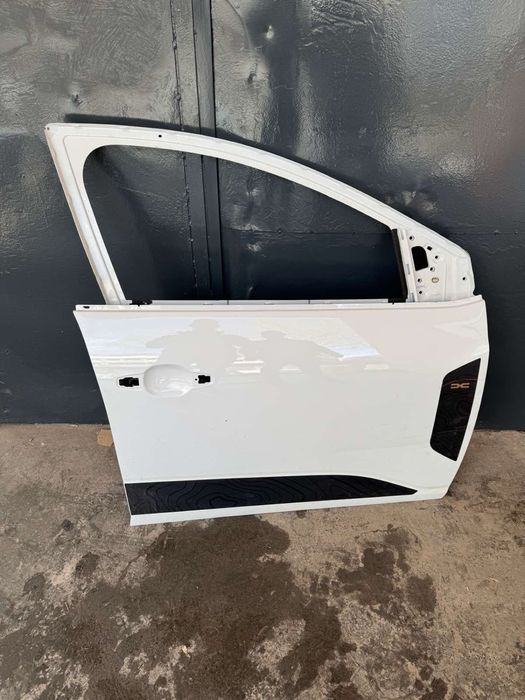 Предна врата за Дачия/Dacia , Jogger, Sandero