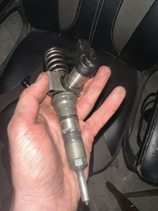 Vand injectoare BKP 2.0TDi Passat B6