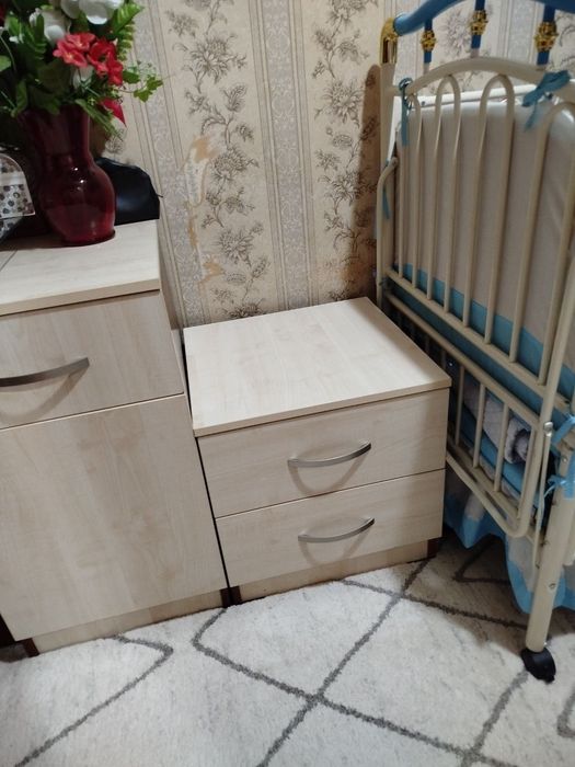 Продаю  гарнитур