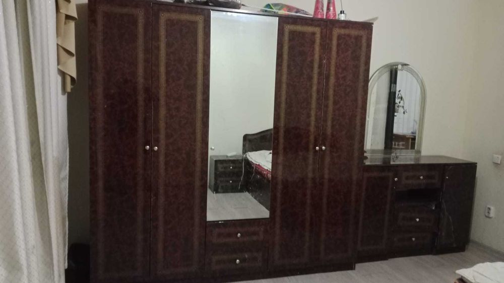 Отдаем бесплатно мебель срочно. Можно забрать по отдельно