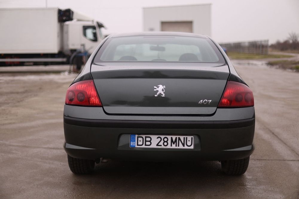 Vând Peugeot 407