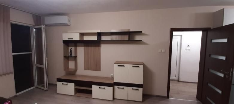 Дава се под наем Двустаен апартамент в Пловдив, Гагарин - 63 кв.м за 340 € - Снимка #1