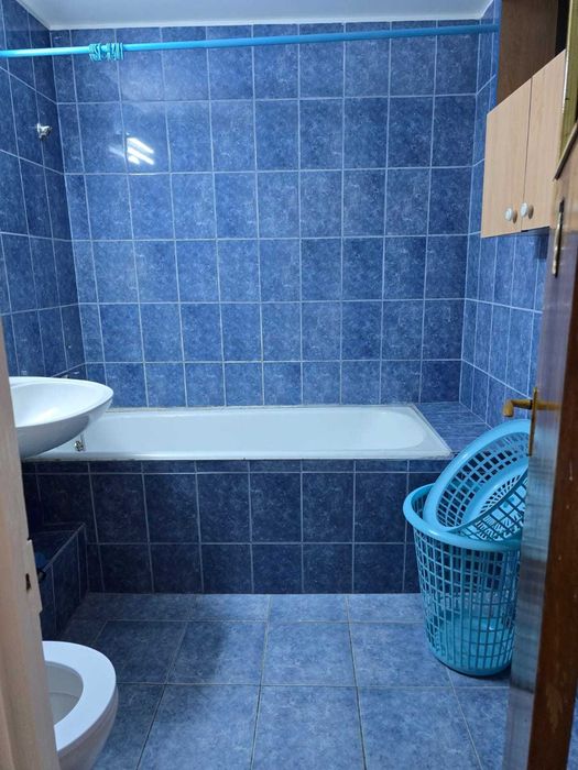 Proprietar, inchiriez 3 camere, Liviu Rebreanu 32A.