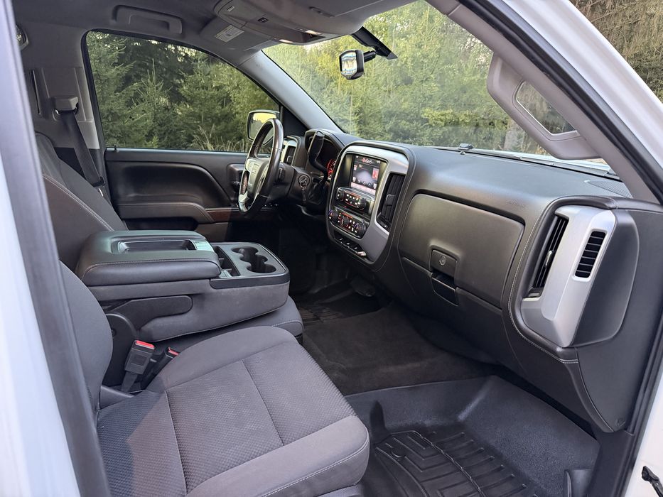 GMC Sierra 5.3 L Autoutilitara 4x4 Automat Inmatriculata Ro