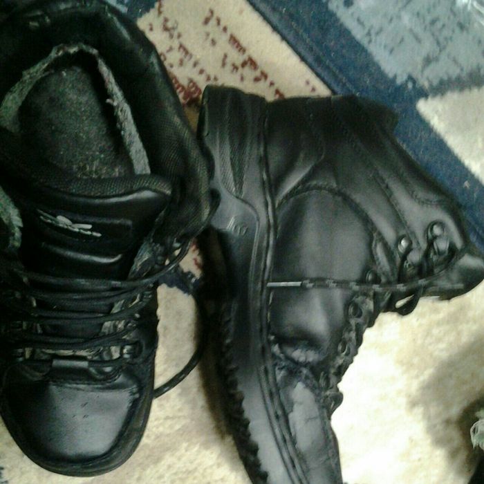 Кроссовки зимние с мехом и осенние две пары 39-40