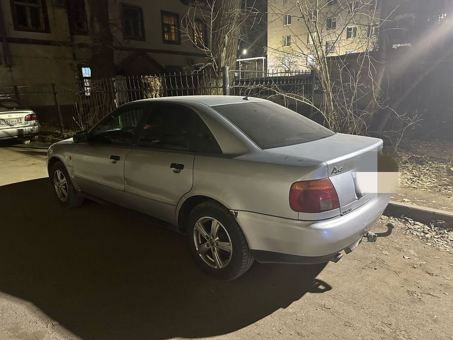 Продам Ауди А4 в хорошем состоянии, казашка