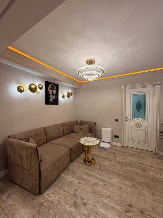 Дава се под наем Двустаен апартамент в София, Дружба 2 - 66 кв.м за 475 € - Снимка #1