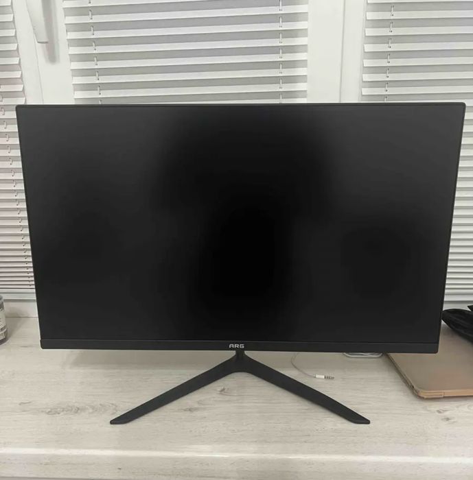 Монитор 24" ARG M24Y1F2557 черный