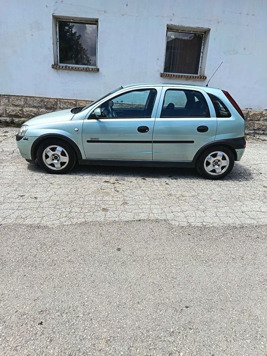 Продава се Opel Corsa 1.2, газ/бензин, 75 к.с.
