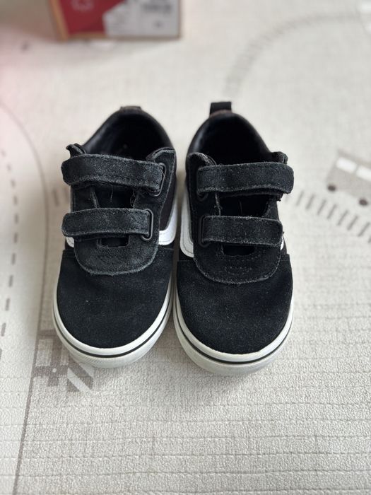 Маратонки/квцове Puma и Vans - размер 25 и 26