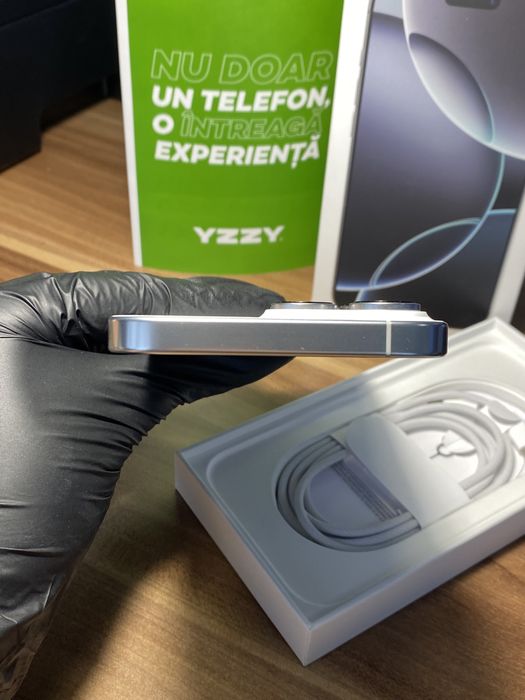 iPhone 16 Pro Max • 256 GB • White Titanium