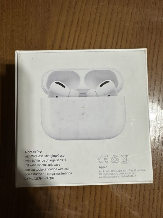 Продам наушники AirPods Pro