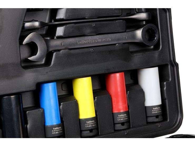 Trusa chei (scule)Halfords Advanced 200 Piece Black Edition Socket and Ratchet Spanner Set