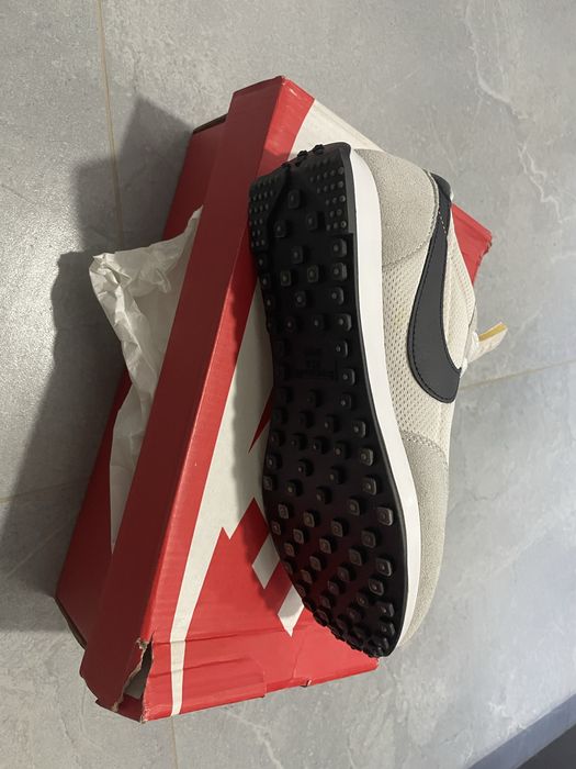 Продам кроссовки Nike