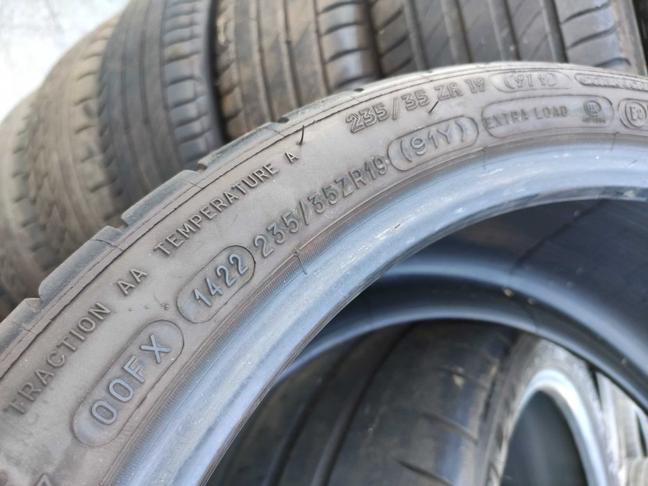 4бр Semi slik 235 35 19 - Michelin Pilot Sport Cup 2
