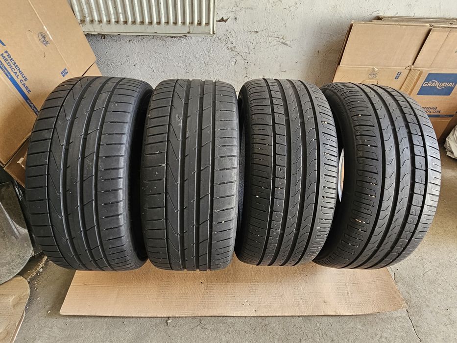 Anvelope vara 245 40 r18 in stare foarte buna 6mm