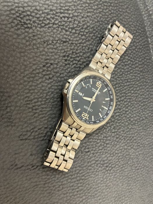 Ceas Citizen Elegant Eco-Drive Radio Controlled CB0010-88L