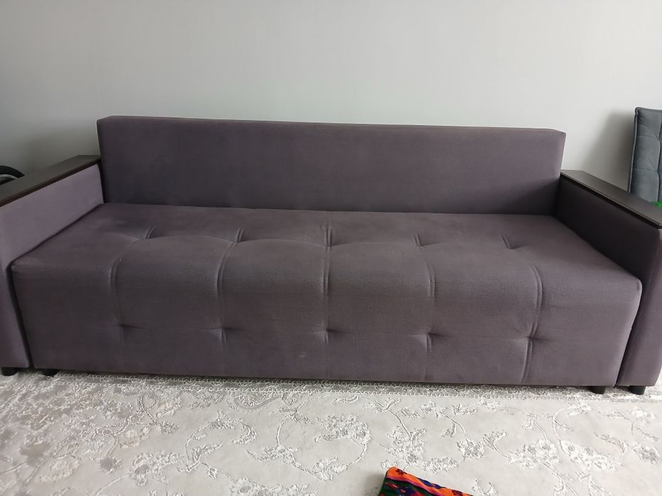 Продам диван в отличном состоянии