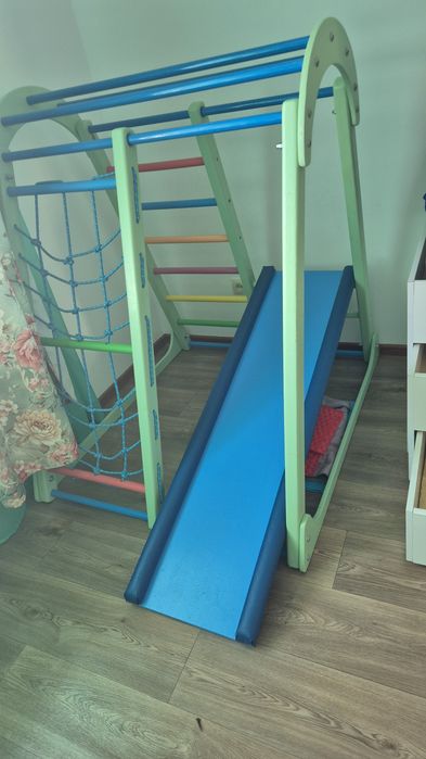 Продам детскую мебель