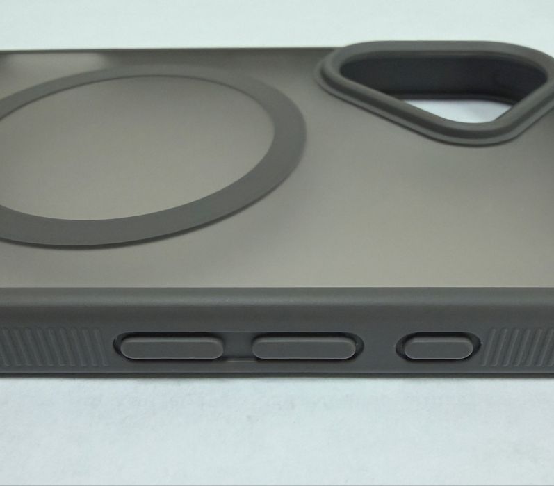 Чехол на Iphone 17