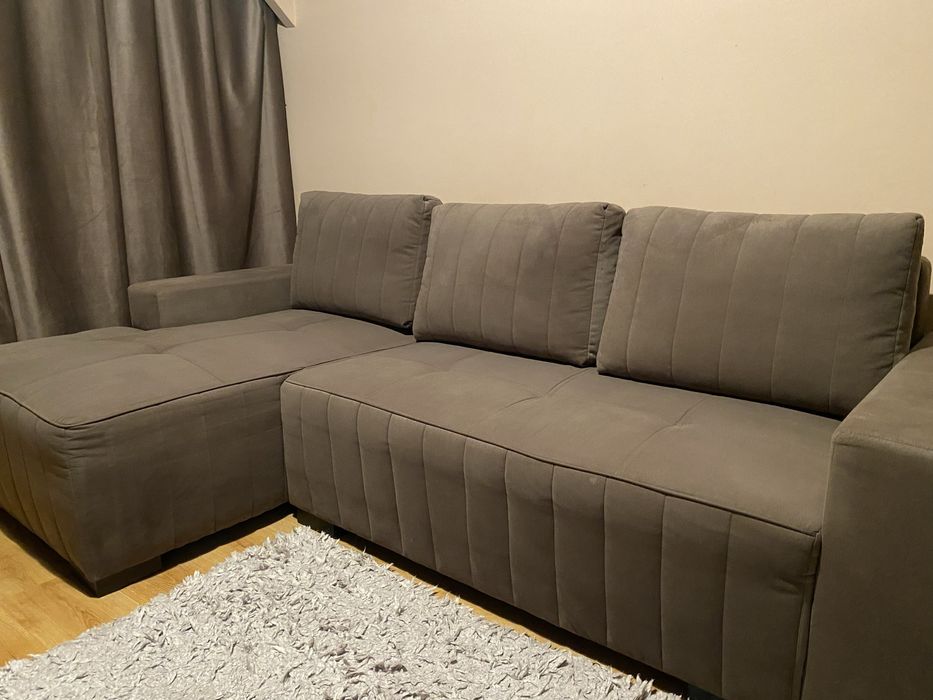 Canapea maro de vanzare